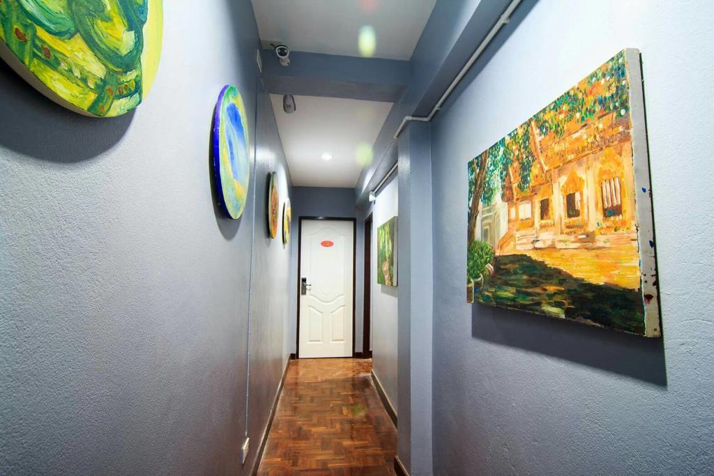 Serene Hostel Nimman Chiang Mai Bagian luar foto